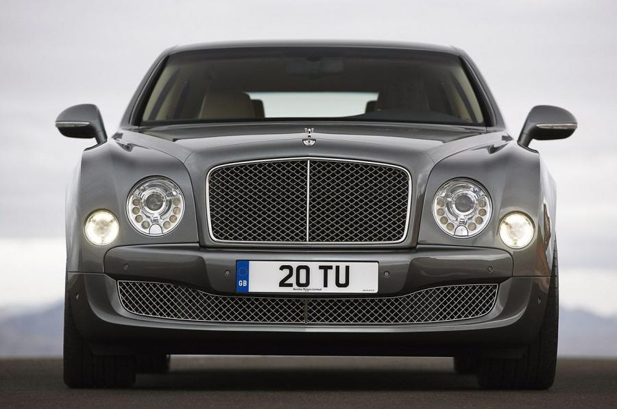  Bentley Mulsanne Mulliner Driving Specification 2013 года  (фото 3 из 18)